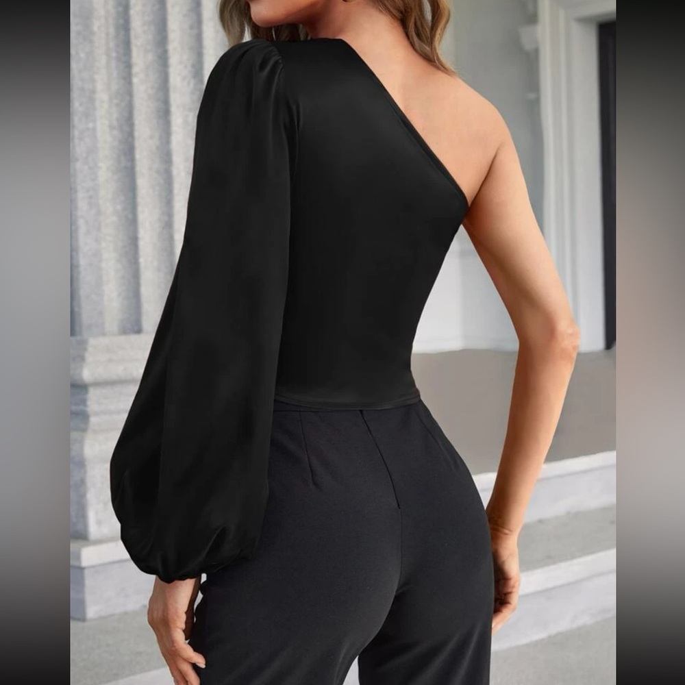 Luxe green one shoulder lantern sleeve blouse - Picture 15 of 16